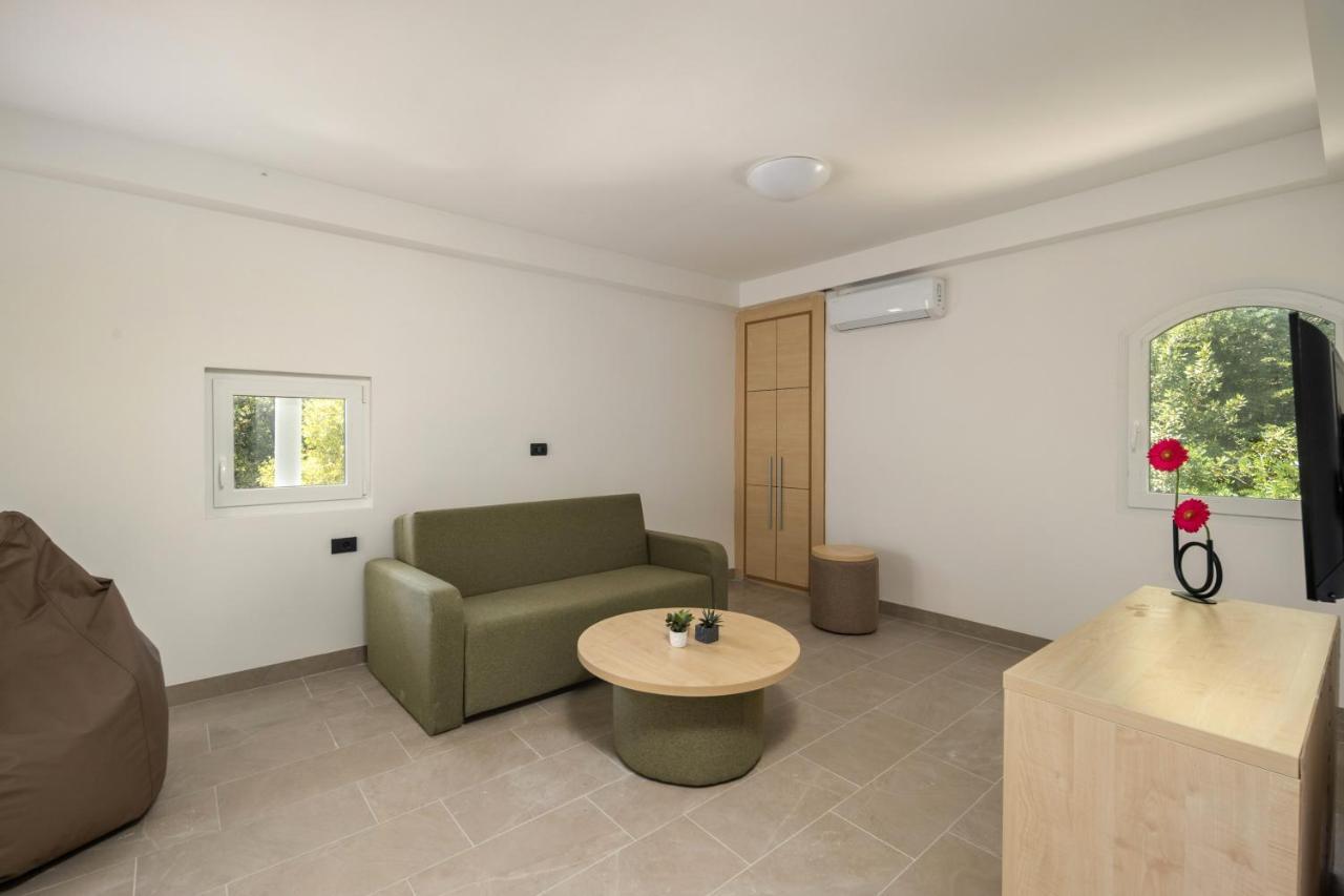 Hotel Delfin Omišalj Εξωτερικό φωτογραφία