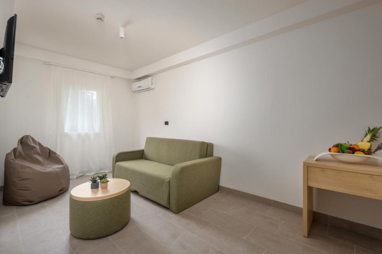Hotel Delfin Omišalj Εξωτερικό φωτογραφία