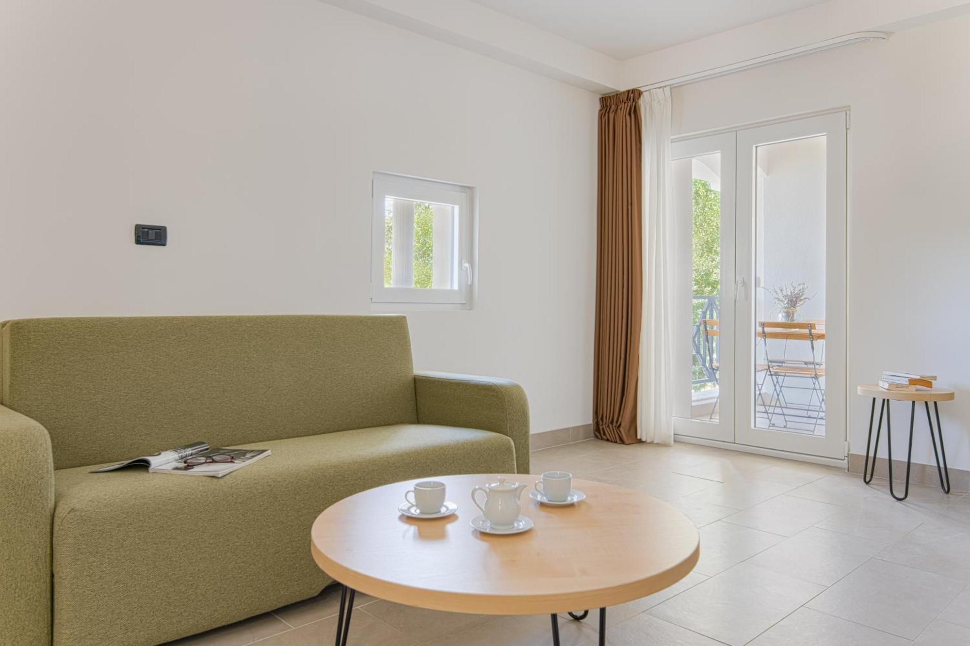 Hotel Delfin Omišalj Εξωτερικό φωτογραφία