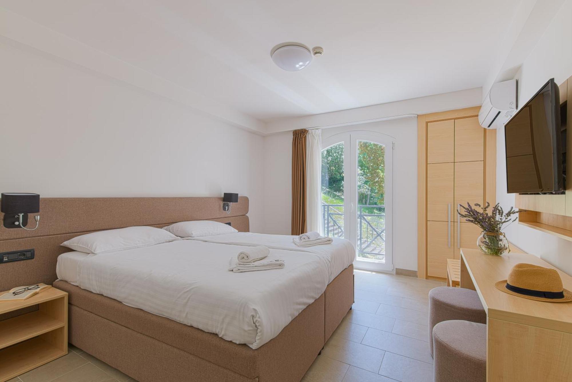 Hotel Delfin Omišalj Εξωτερικό φωτογραφία