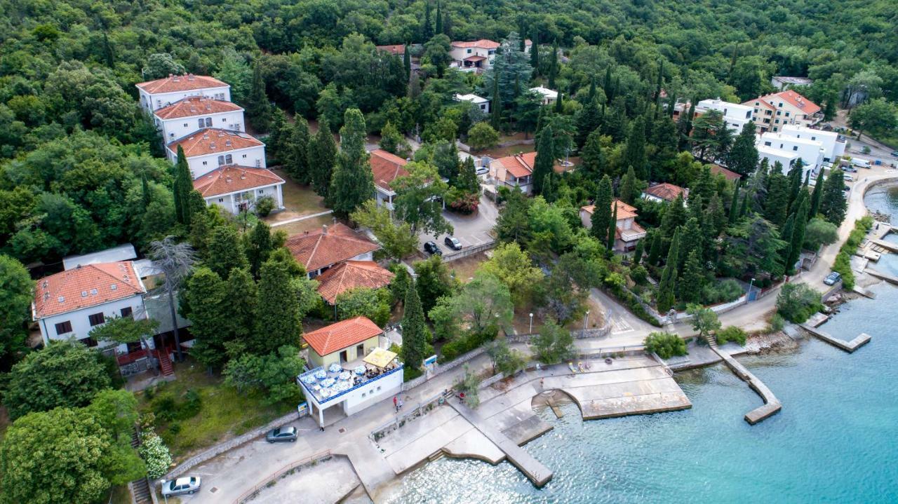 Hotel Delfin Omišalj Εξωτερικό φωτογραφία