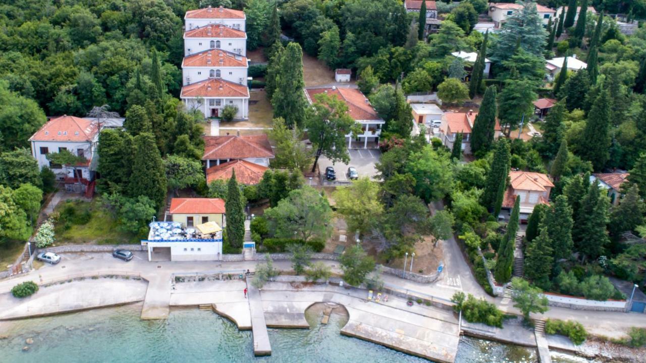 Hotel Delfin Omišalj Εξωτερικό φωτογραφία